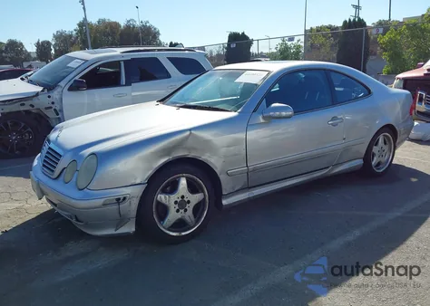 2001 Mercedes-Benz Clk 430 z USA, uszkodzony, nr VIN WDBLJ70GX1F189771